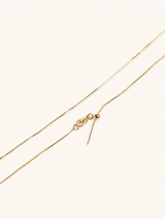 Cadena lisa dorada ajustable