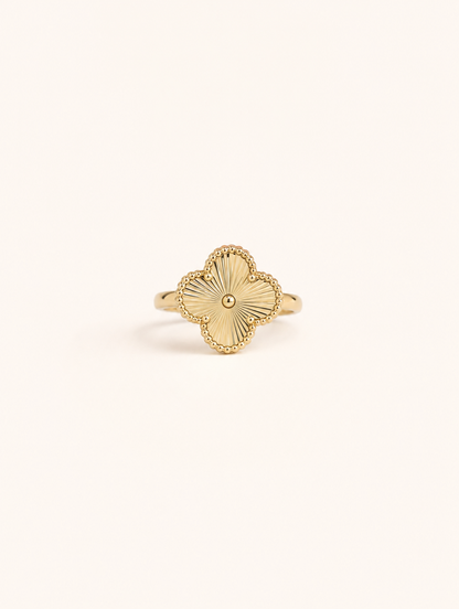 Anillo Clover grande